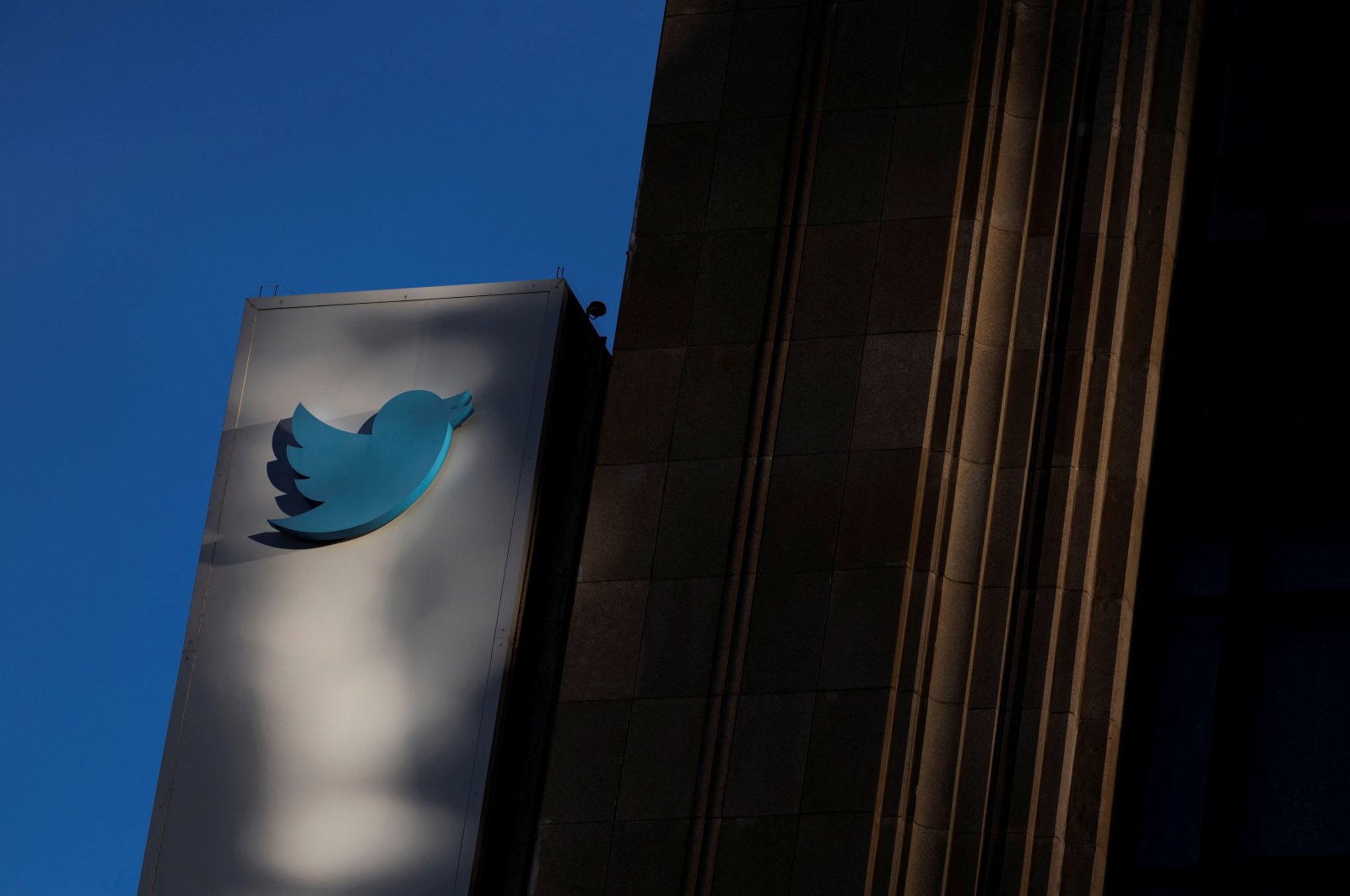 Twitter sued by Australian firm for 5,000 over unpaid bills