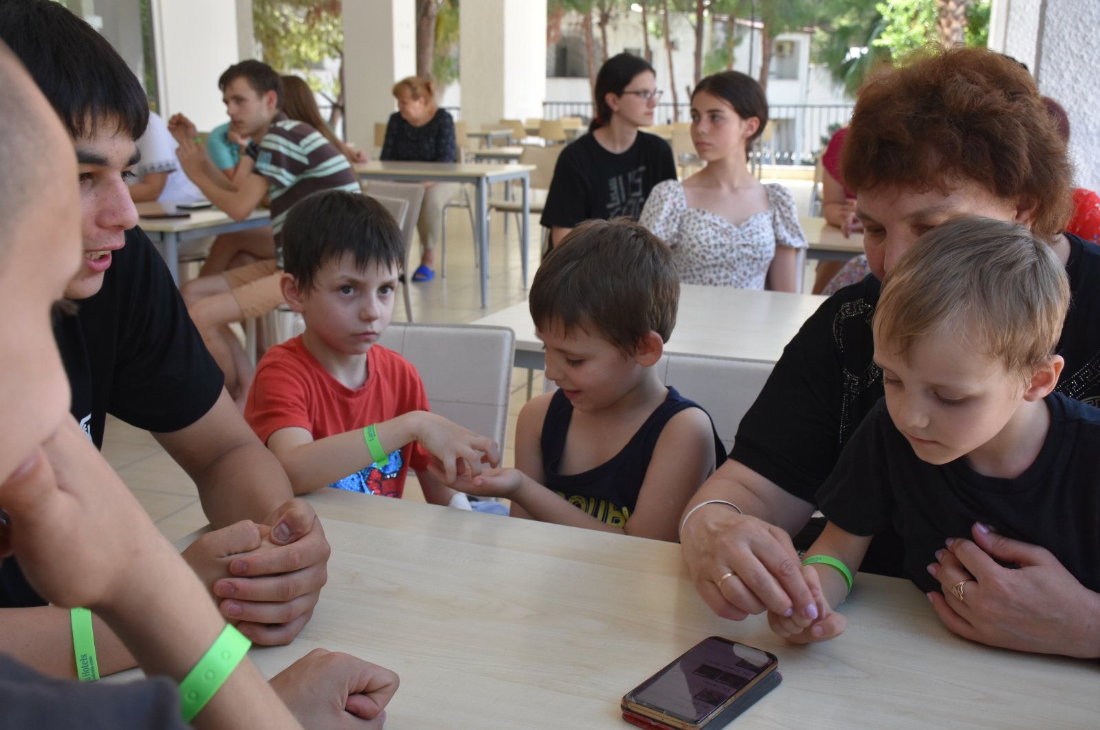 Anak yatim piatu Ukraina mencari perlindungan di Türkiye setelah ledakan bendungan