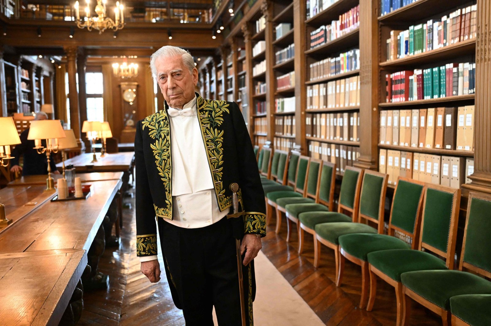 Peruvian writer and Nobel literature prize winner Mario Vargas Llosa poses for a photograph during a ceremony of his induction into the Academie Francaise (French Academy), in Paris, France, Feb. 9, 2023. (AFP Photo)