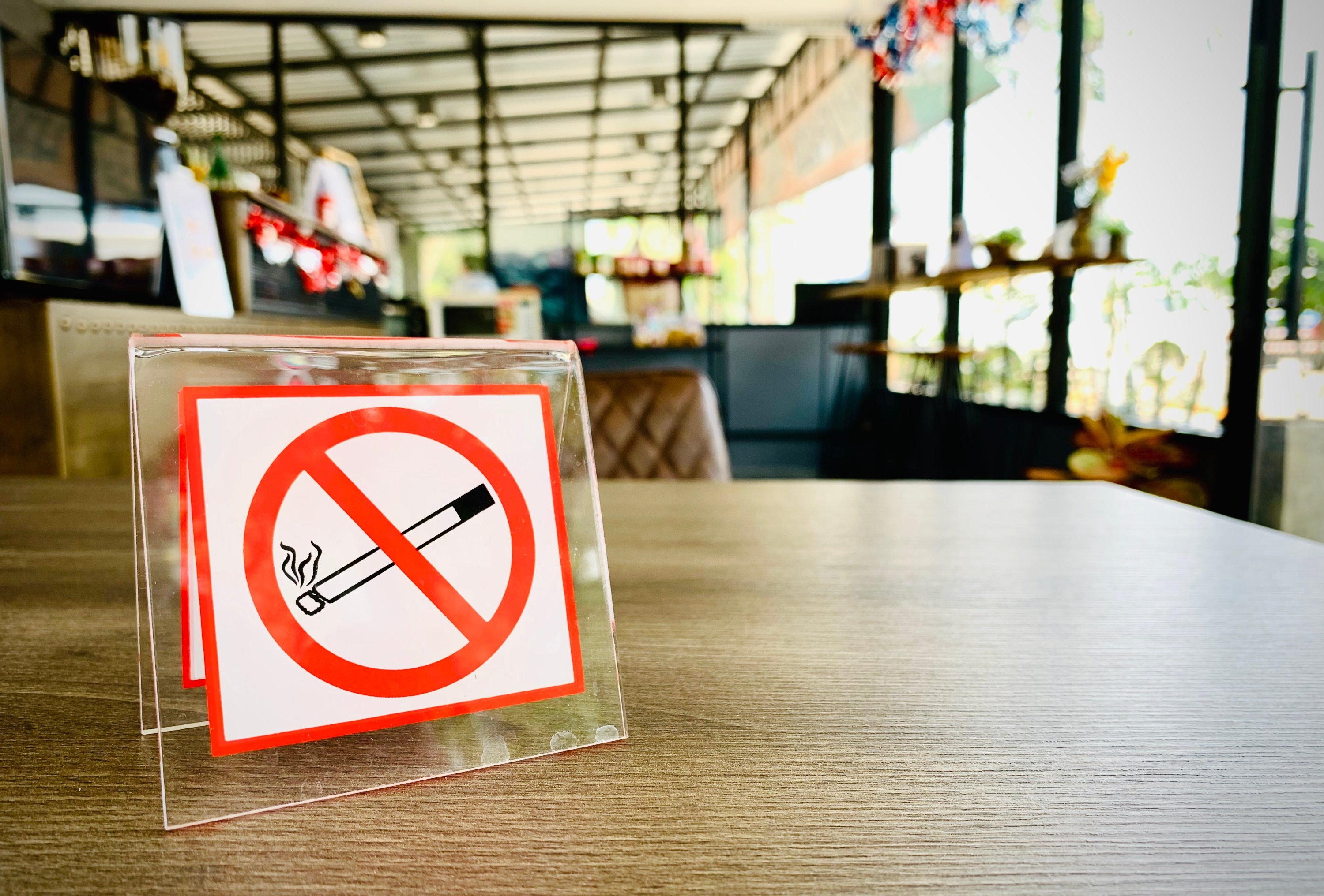 Istanbul governor temporarily bans shisha smoking in public