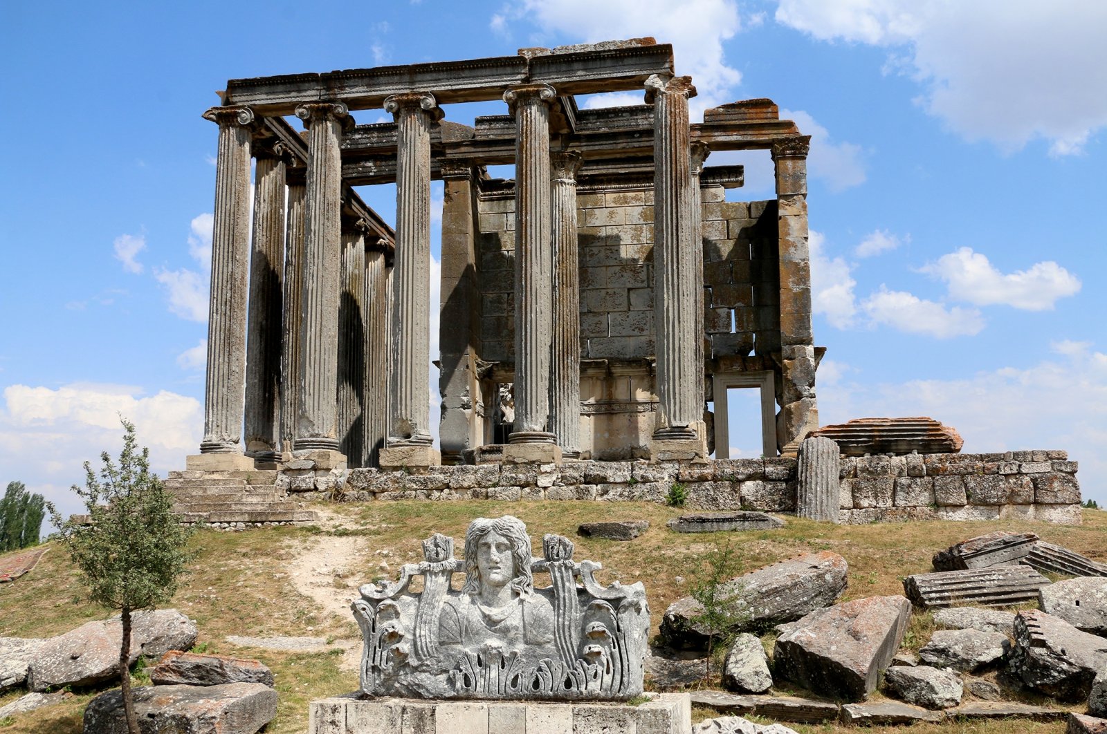 The temple of Zeus in ancient city of Aizanoi, in Kütahya, Türkiye, July 5, 2023. (AA Photo)