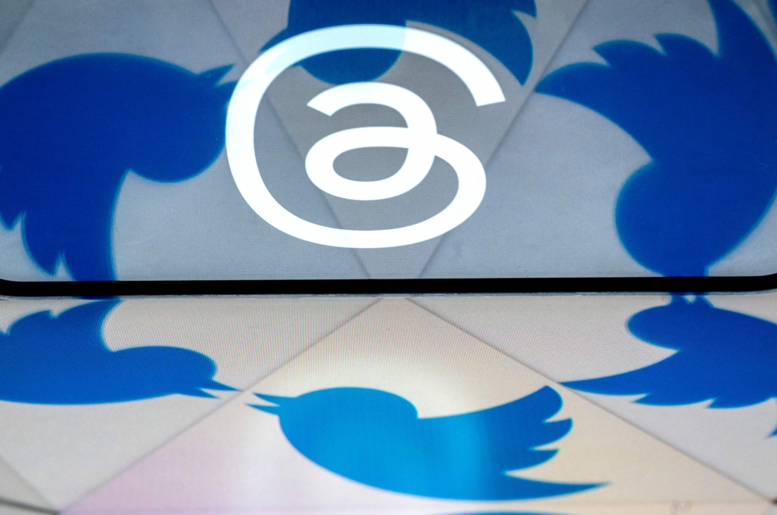 Pertarungan aktif: Aplikasi ‘Pembunuh’ Threads lepas landas, tetapi bisakah itu melengserkan Twitter?