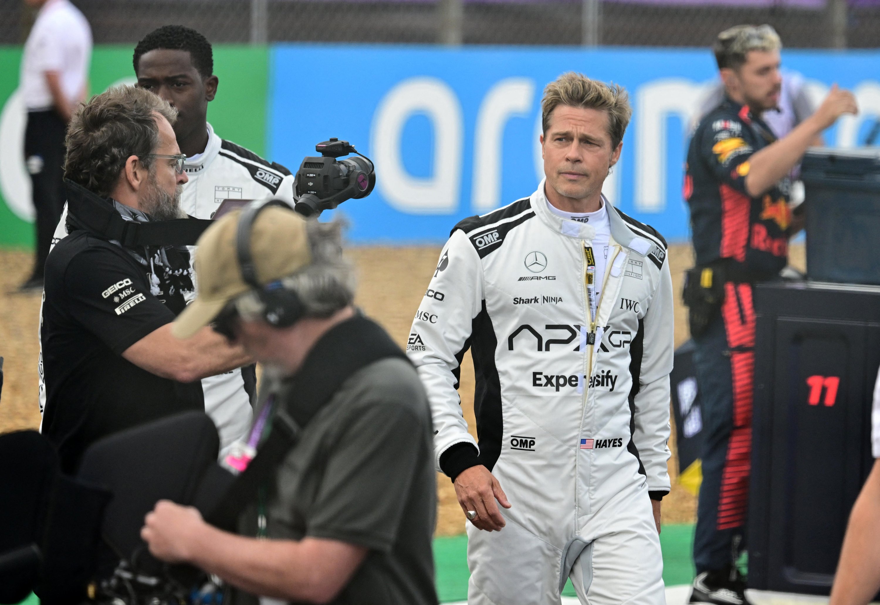 Brad Pitt stop turns heads at British GP F1 movie filming start | Daily  Sabah