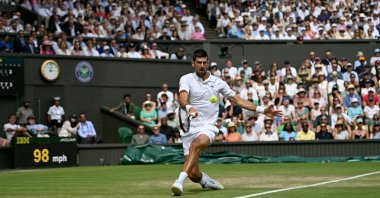 Serbia&#039;s Novak Djokovic returns the ball to Poland&#039;s Hubert Hurkacz during their men&#039;s singles tennis match on the eighth day of the 2023 Wimbledon Championships at The All England Tennis Club in Wimbledon, London, U.K., July 10, 2023. (AFP Photo)