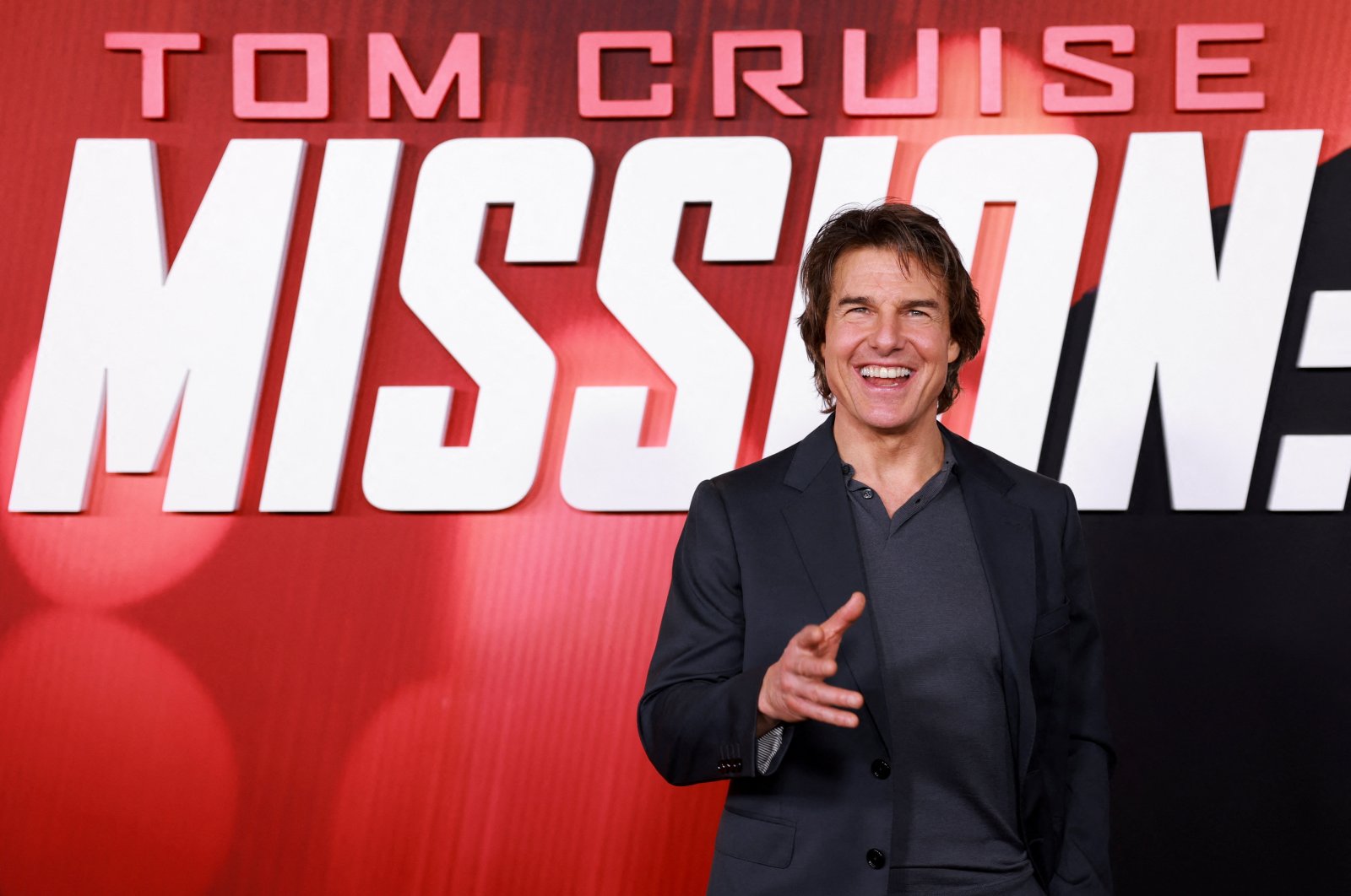 Tom Cruise menentang mitos Hollywood di set ‘Mission: Impossible’