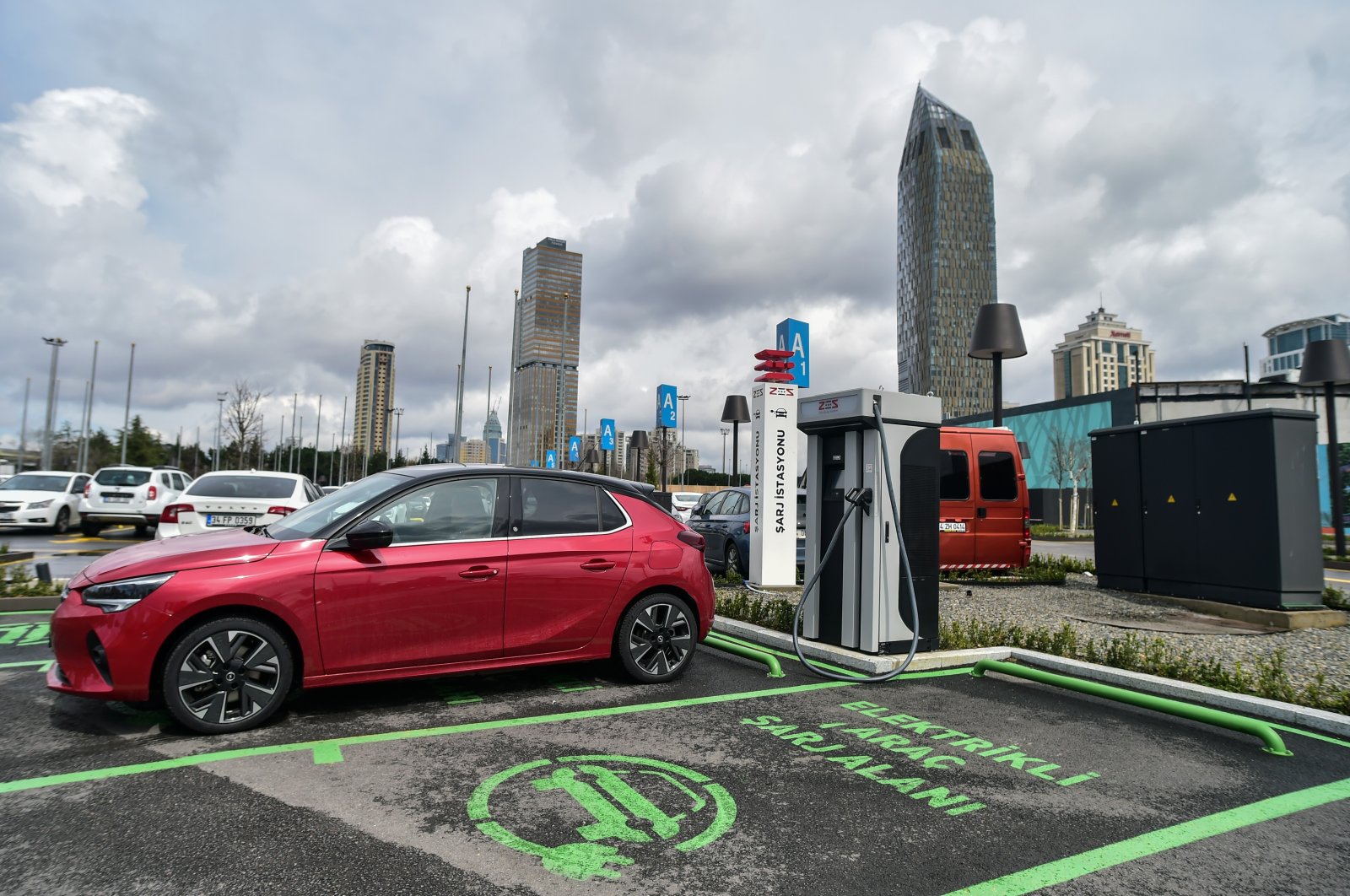 An electric vehicle at a charging station in Istanbul, Türkiye, March 30, 2023. (IHA Photo)