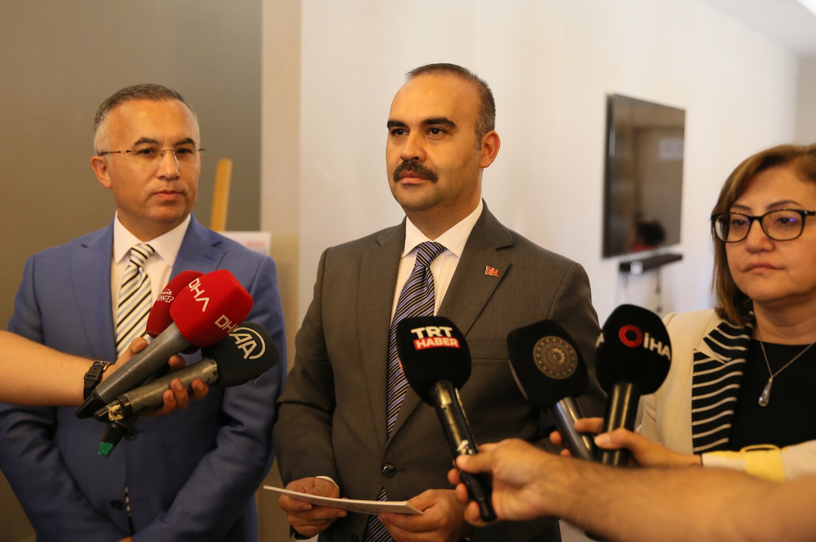 Industry and Technology Minister Mehmet Fatih Kacır speaks to reporters in Gaziantep, Türkiye, July 14, 2023. (AA Photo)
