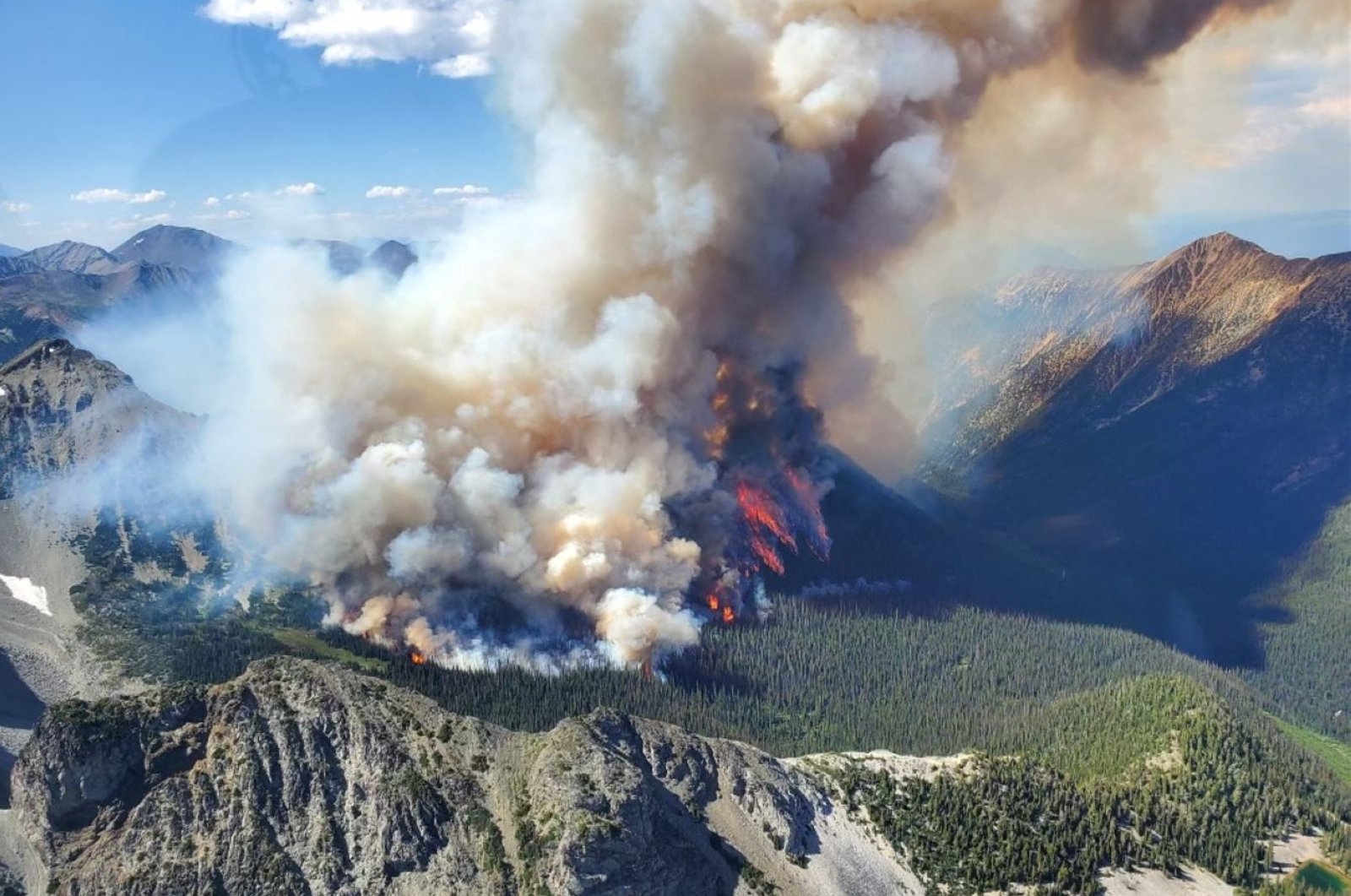 Kebakaran hutan Kanada membakar lebih dari 10 juta hektar hutan
