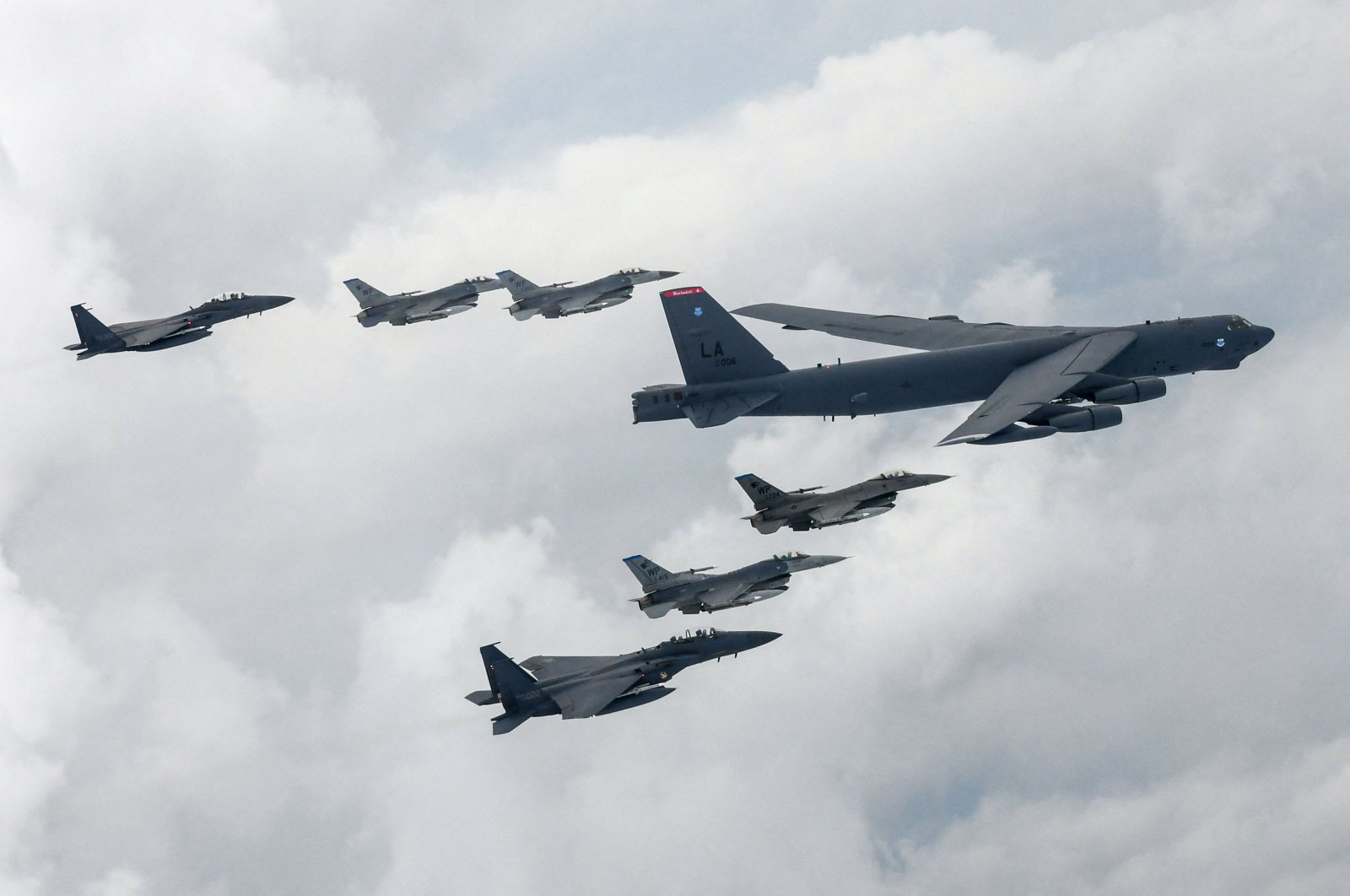 US and South Korean warplanes fly during a joint air drill in South Korea, July 13, 2023. (AFP Photo)