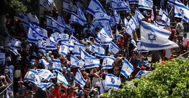 People demonstrate against Israeli Prime Minister Benjamin Netanyahu and his nationalist coalition government&#039;s judicial overhaul, in Tel Aviv, Israel, July 18, 2023. (Reuters Photo)