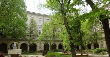 The courtyard of the Fine Arts Museum in Lyon, France. (Photo by A. Peter Dore)