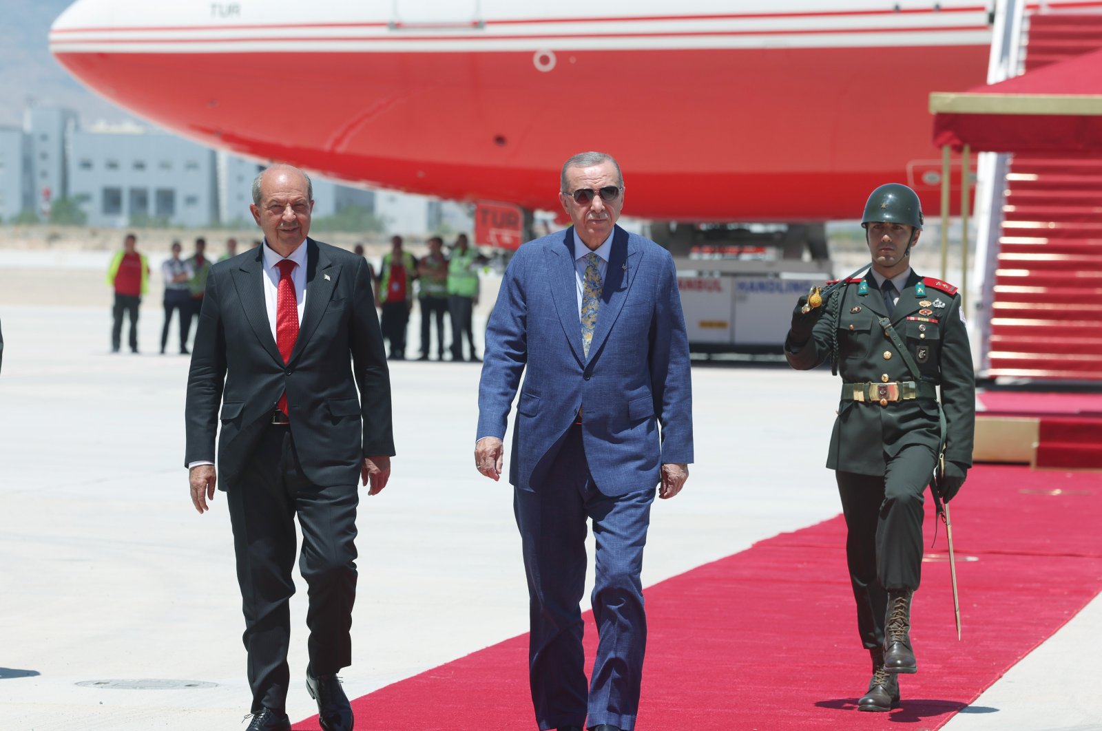 Erdoğan, yeni genişletilen Kuzey Kıbrıs Havalimanı’nın açılışını yaptı