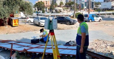 A worker maps the area of Antakya Ulu Mosque, Hatay, southern Türkiye, July 20, 2023. (AA Photo)