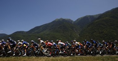 A general view of the peloton in action during stage 18 of the Moutiers to Bourg-En-Bresse, France, July 20, 2023. (Reuters Photo)
