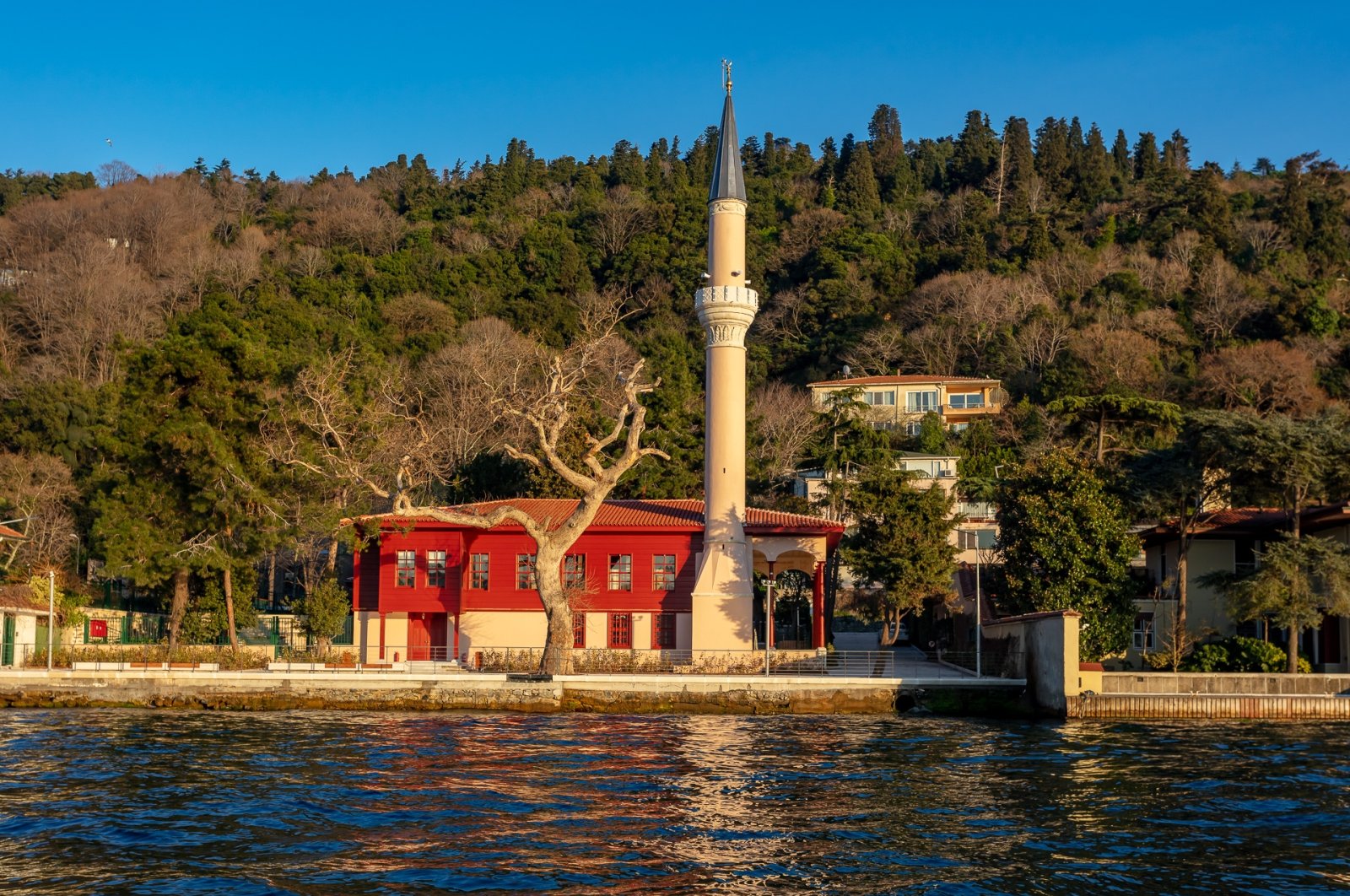 Perjalanan restorasi terekam: Kebangkitan Masjid Vaniköy dari abu menjadi kejayaan
