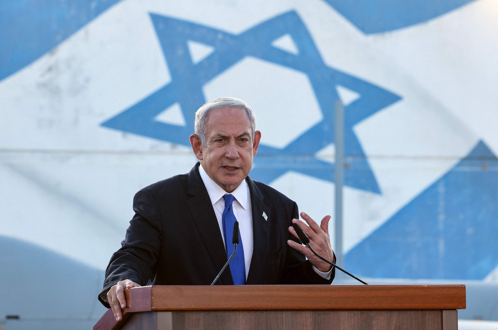 PM Israel Netanyahu mendapat alat pacu jantung saat krisis reformasi peradilan merebak
