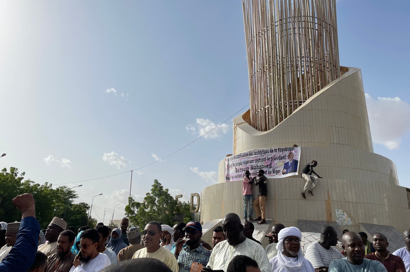 Supporters of Nigerien President Mohamed Bazoum gather in Niamey, Niger, July 26, 2023. (AFP Photo)