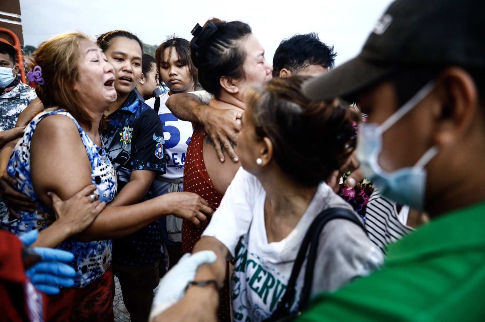 Boat sinking takes typhoon Doksuri death toll to 30 in Philippines