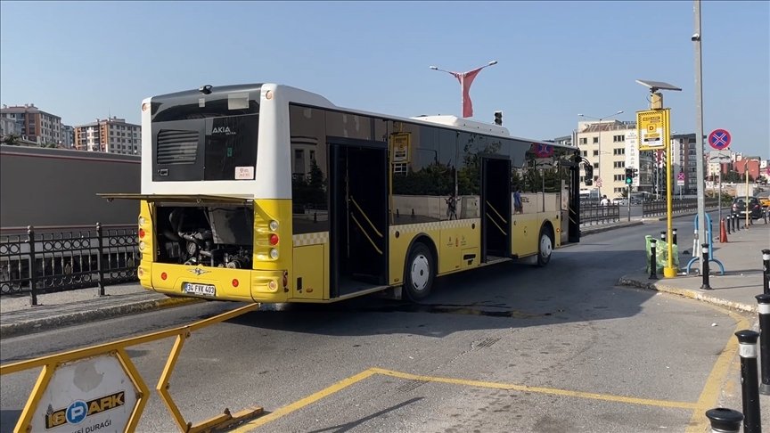 A public bus run by Istanbul Electric Tram and Tunnel Company (IETT) is seen parked on road after it broke down, Istanbul, Türkiye, July 28, 2023. (AA Photo)