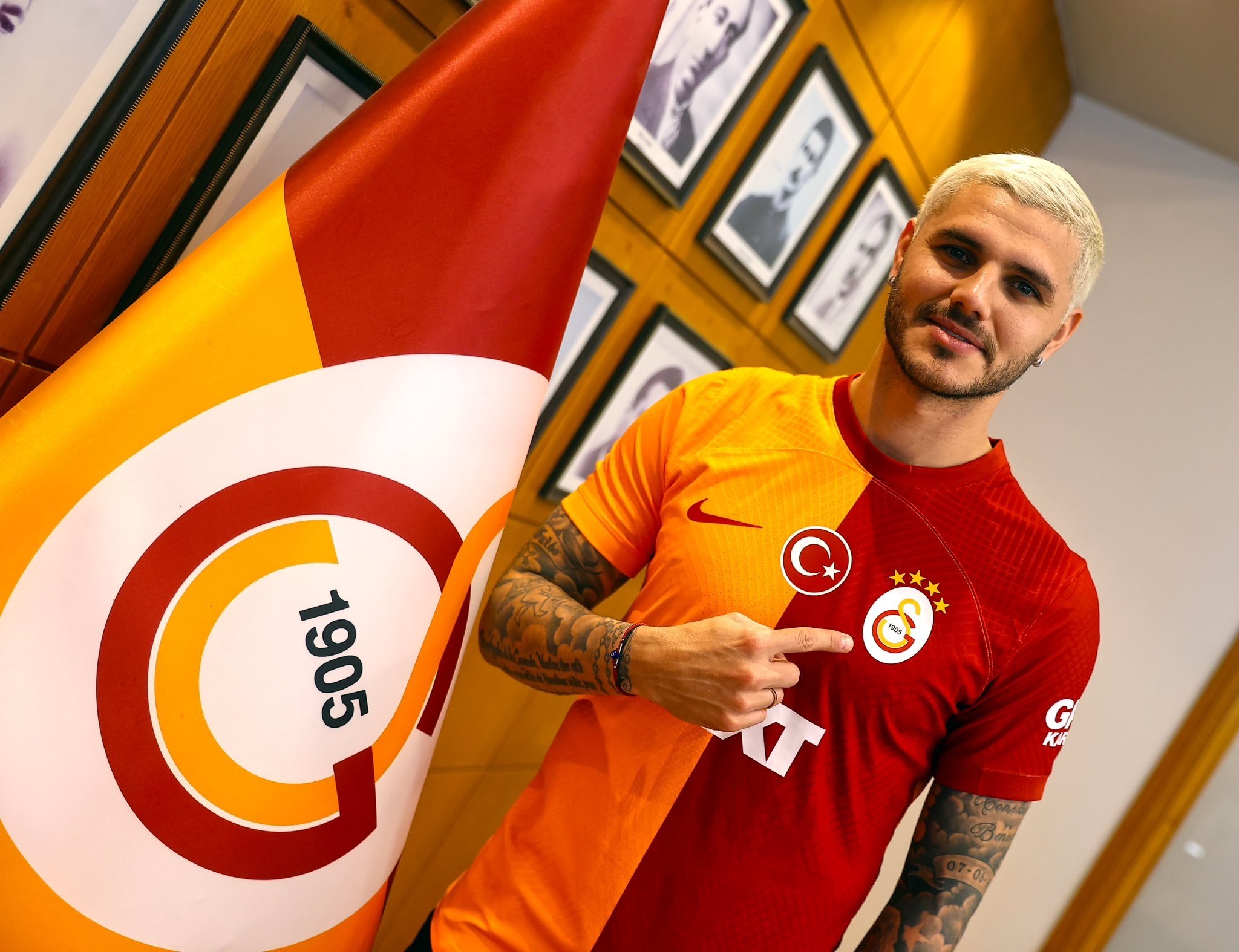 Mauro Icardi rejoint officiellement Galatasaray - Football