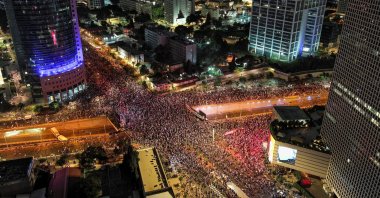 An aerial view shows protesters demonstrating against Israeli Prime Minister Benjamin Netanyahu and his nationalist coalition government&#039;s judicial overhaul, in Tel Aviv, Israel, July 29, 2023. (Reuters Photo)