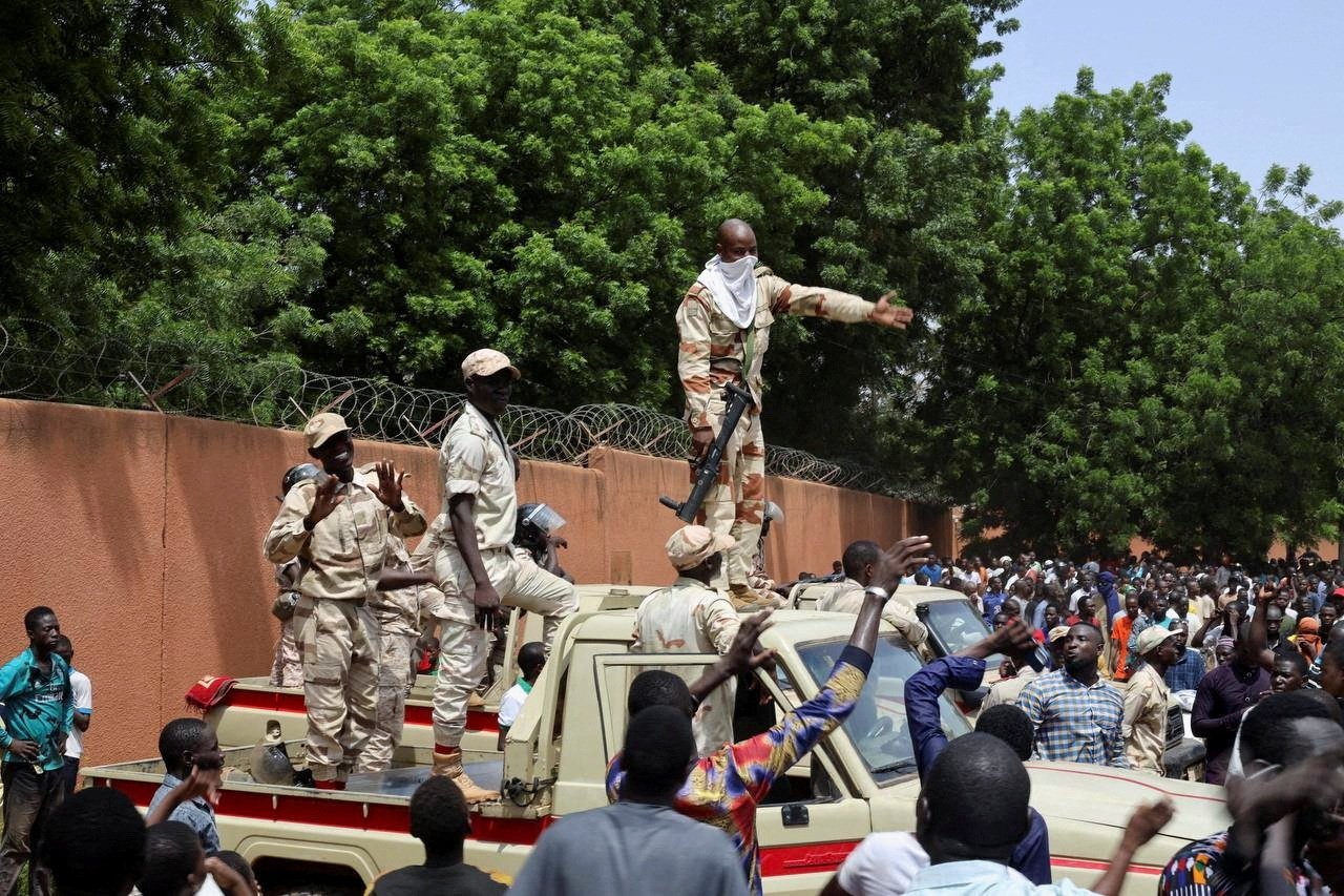 Nigerien security forces prepare to disperse pro-junta demonstrators gathered outside the French embassy, in Niamey, Niger, July 30, 2023. (Reuters Photo)