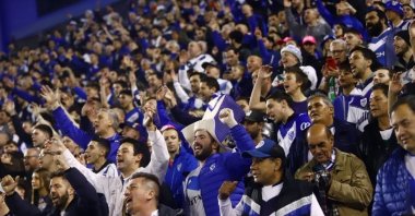 Velez Sarsfield fans inside the stadium before the Copa Libertadores semifinals match against Flamengo at Estadio Jose Amalfitani, Buenos Aires, Argentina, Aug. 31, 2022. (Reuters Photo)