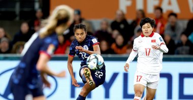Netherlands&#039; Esmee Brugts (C) shoots to score the 0-6 goal during the FIFA Women&#039;s World Cup group E match against Vietnam, Dunedin, New Zealand, Aug. 1, 2023. (EPA Photo)