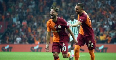 Galatasaray's Dries Mertens celebrates after scoring against Zalgiris during the UEFA Champions League qualifiers 2nd round, Istanbul, Türkiye, Aug. 2, 2023. (IHA Photo)