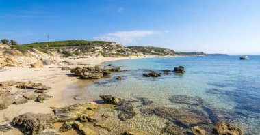 Ayazma beach, Bozcaada, Çanakkale, Türkiye. (Shutterstock Photo)