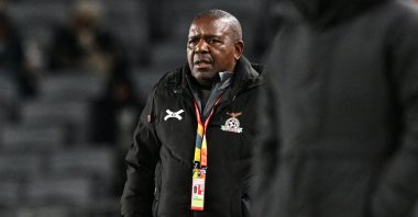 Zambia's coach Bruce Mwape looks on during a 2023 Women's World Cup match against Spain, Auckland, New Zealand, July 26, 2023. (AFP Photo)