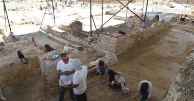 The excavation team is seen in the villa and theater structures in the ancient city of Pompeiopolis, Kastamonu, Türkiye, Aug. 6, 2023. (AA Photo)