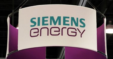 The logo of energy technology company Siemens Energy on display during the LNG 2023 energy trade show in Vancouver, British Columbia, Canada, July 12, 2023. (Reuters Photo)