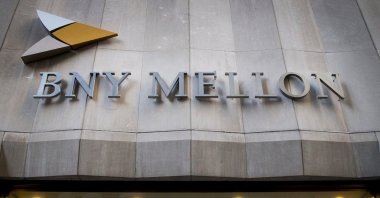 The Bank of New York Mellon Corp. building at 1 Wall St. is seen in New York's financial district, New York, U.S., March 11, 2015. (Reuters Photo)