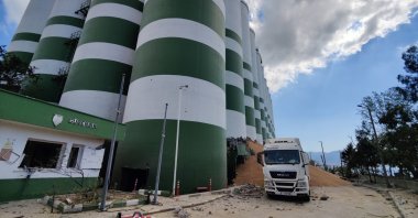Front view of Turkish Grain Board warehouse a day after the explosion, Kocaeli, northwestern Türkiye, Aug. 8, 2023. (IHA Photo)