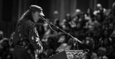 Erkin Koray performs at a concert at the Leyla Gencer Opera and Arts Center, Bakırköy, Istanbul, Türkiye, April 7, 2016. (Sabah Photo)