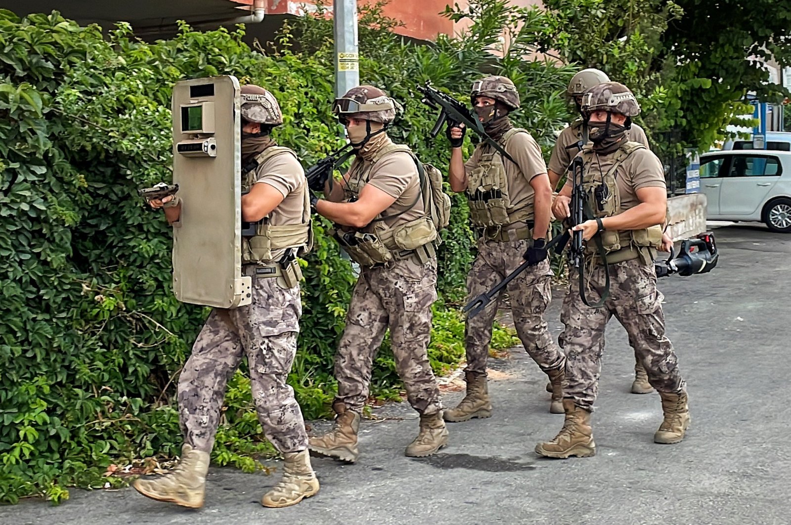 Security forces raid a house suspected of harboring PKK terrorists in southern Mersin province, Türkiye, Aug. 11, 2023. (AA Photo)