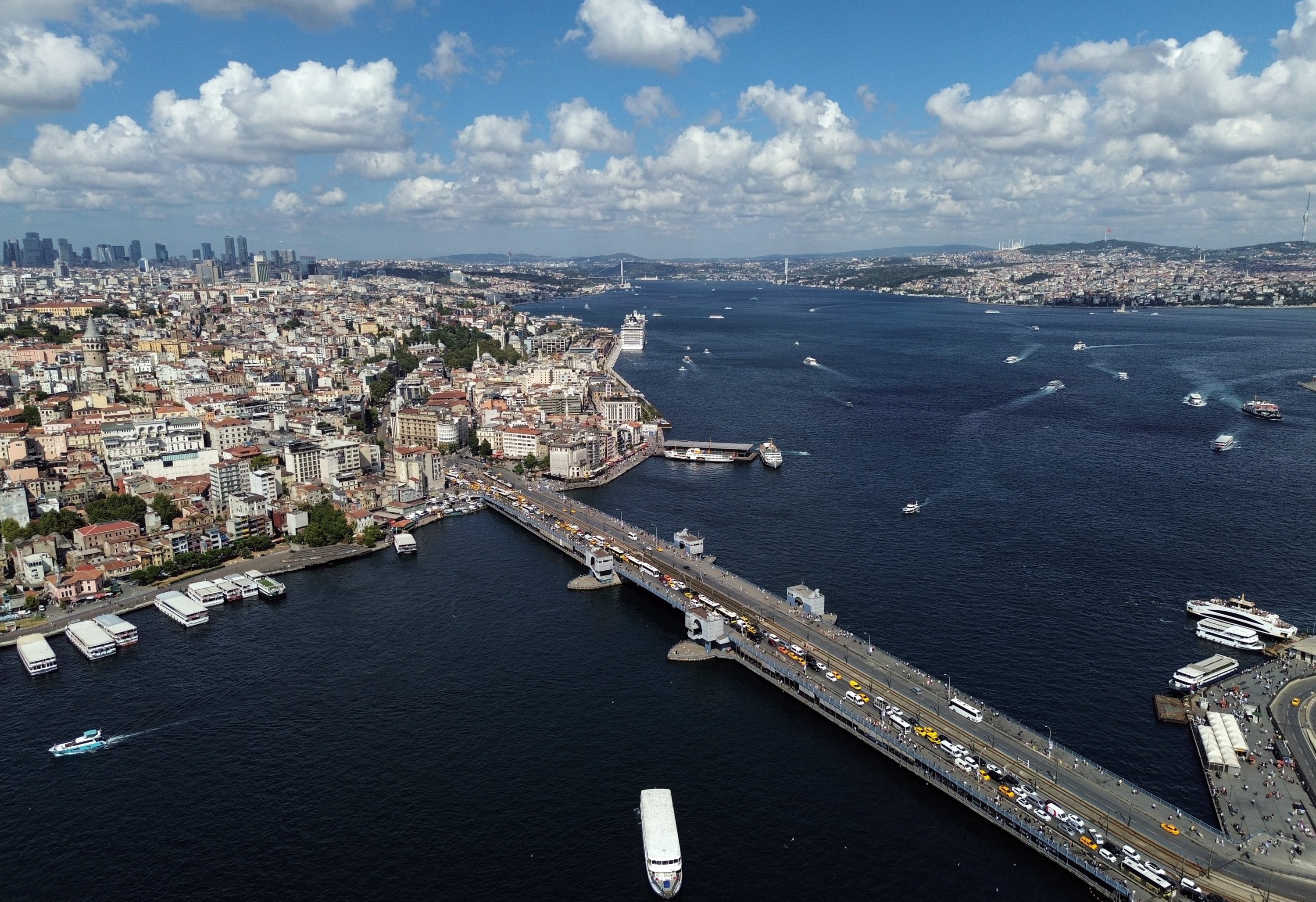 Istanbul Galata Bridge overhaul ushers in traffic woes | Daily Sabah