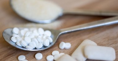 Artificial sweeteners are often touted as the healthier alternative to sugar as they are calorie-free, but experts warn the evidence is unclear. (dpa Photo)