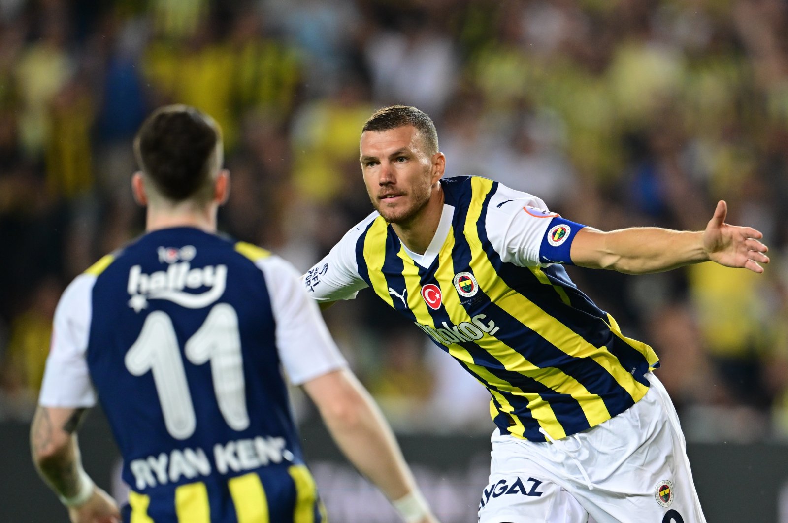 Dzeko kicks off Süper Lig with brace as Fenerbahçe slam Gaziantep