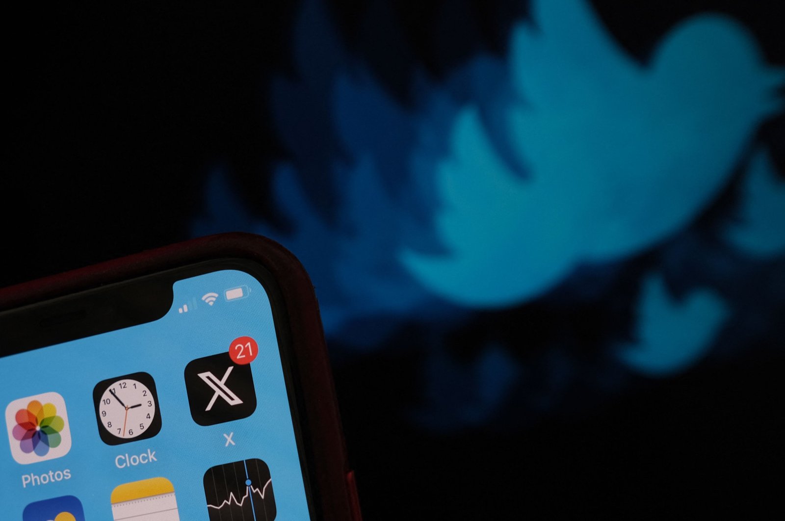 This photo illustration shows the X logo (formerly Twitter) on a smartphone screen in Los Angeles, California, U.S., July 31, 2023. (AFP Photo)