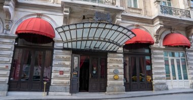 The entrance of Pera Palas Hotel in the Beyoğlu district, Istanbul, Türkiye, Feb. 10, 2023. (Shutterstock Photo)