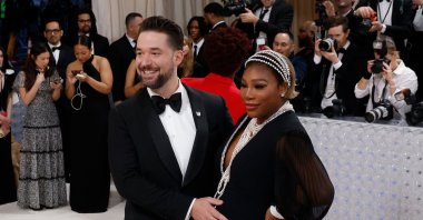 Serena Williams (R) and Alexis Ohanian attend the 2023 Costume Institute Benefit celebrating &quot;Karl Lagerfeld: A Line of Beauty&quot; at Metropolitan Museum of Art, New York City, U.S., May 1, 2023. (Getty Images Photo)