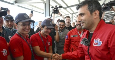 Industry and Technology Minister Mehmet Fatih Kacır and Teknofest Board of Directors and Baykar CTO Selçuk Bayraktar (R) are seen in the Teknofest 2023 Rocket Competition, Aksaray, central Türkiye, Aug. 22, 2023. (AA Photo)
