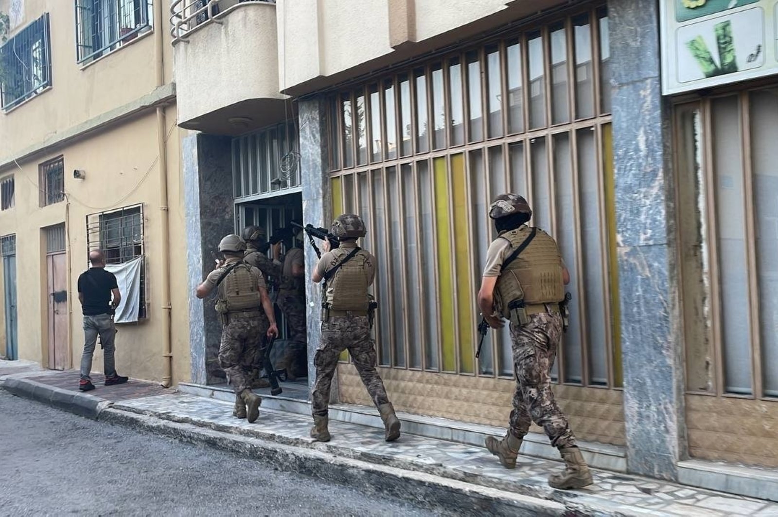 12 Daesh suspects captured in western Türkiye - Vimarsana News