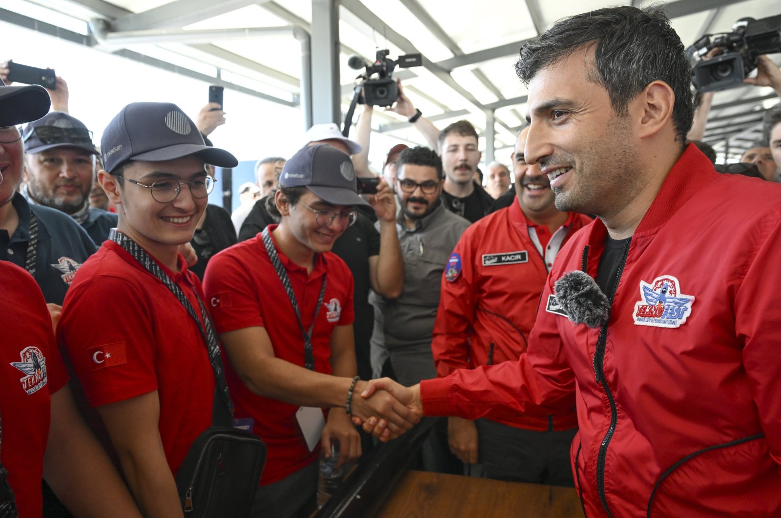 Industry and Technology Minister Mehmet Fatih Kacır and Teknofest Board of Directors and Baykar CTO Selçuk Bayraktar (R) are seen in the Teknofest 2023 Rocket Competition, Aksaray, central Türkiye, Aug. 22, 2023. (AA Photo)