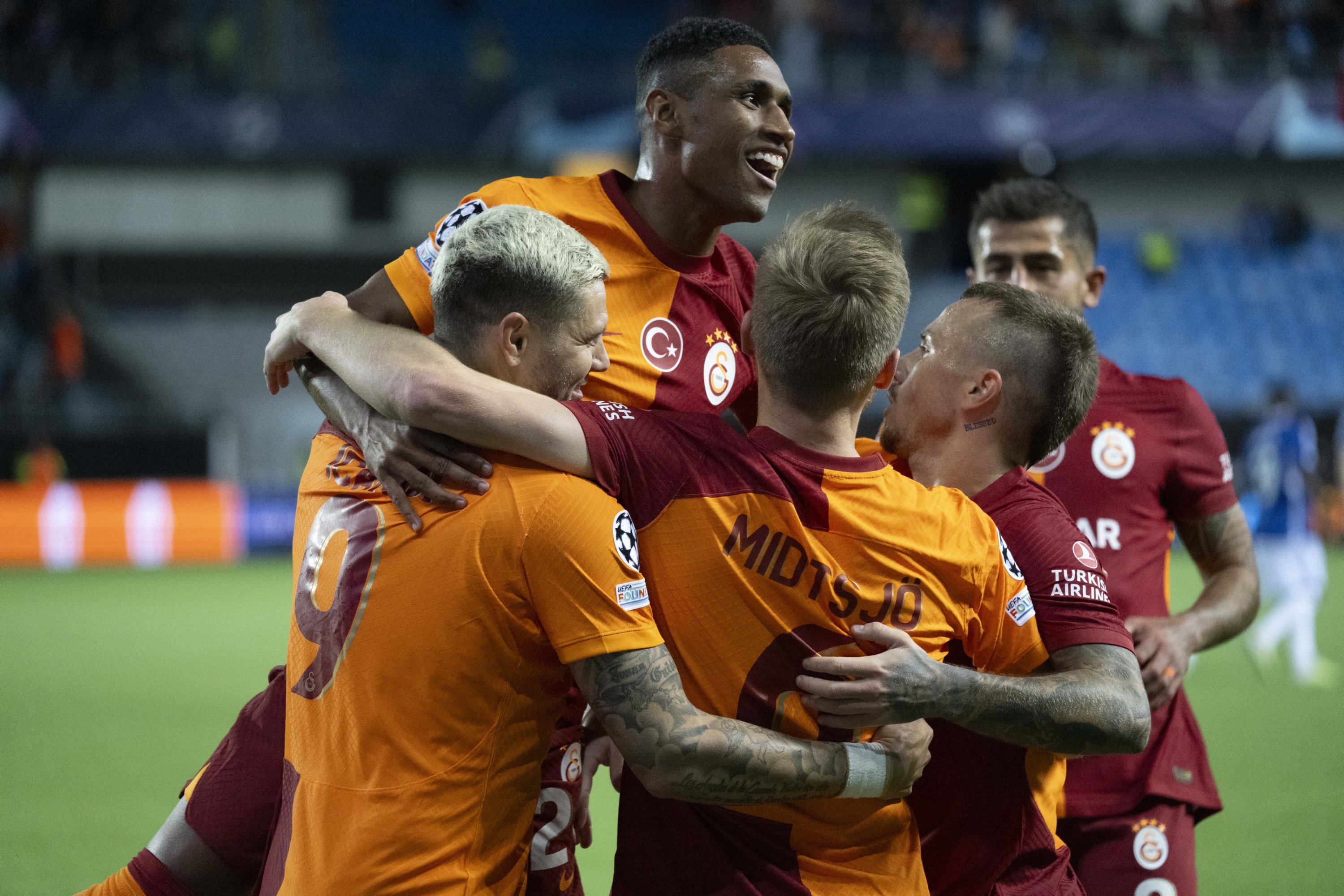 Galatasaray secure Champions League groups spot after Molde win