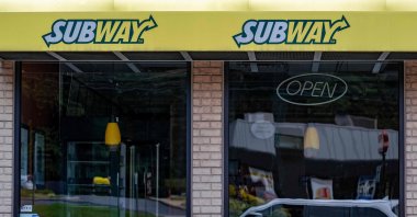 The open sign sits unlit in a temporarily closed Subway in Centreville, Maryland, U.S., Aug. 23, 2023. (AFP Photo)