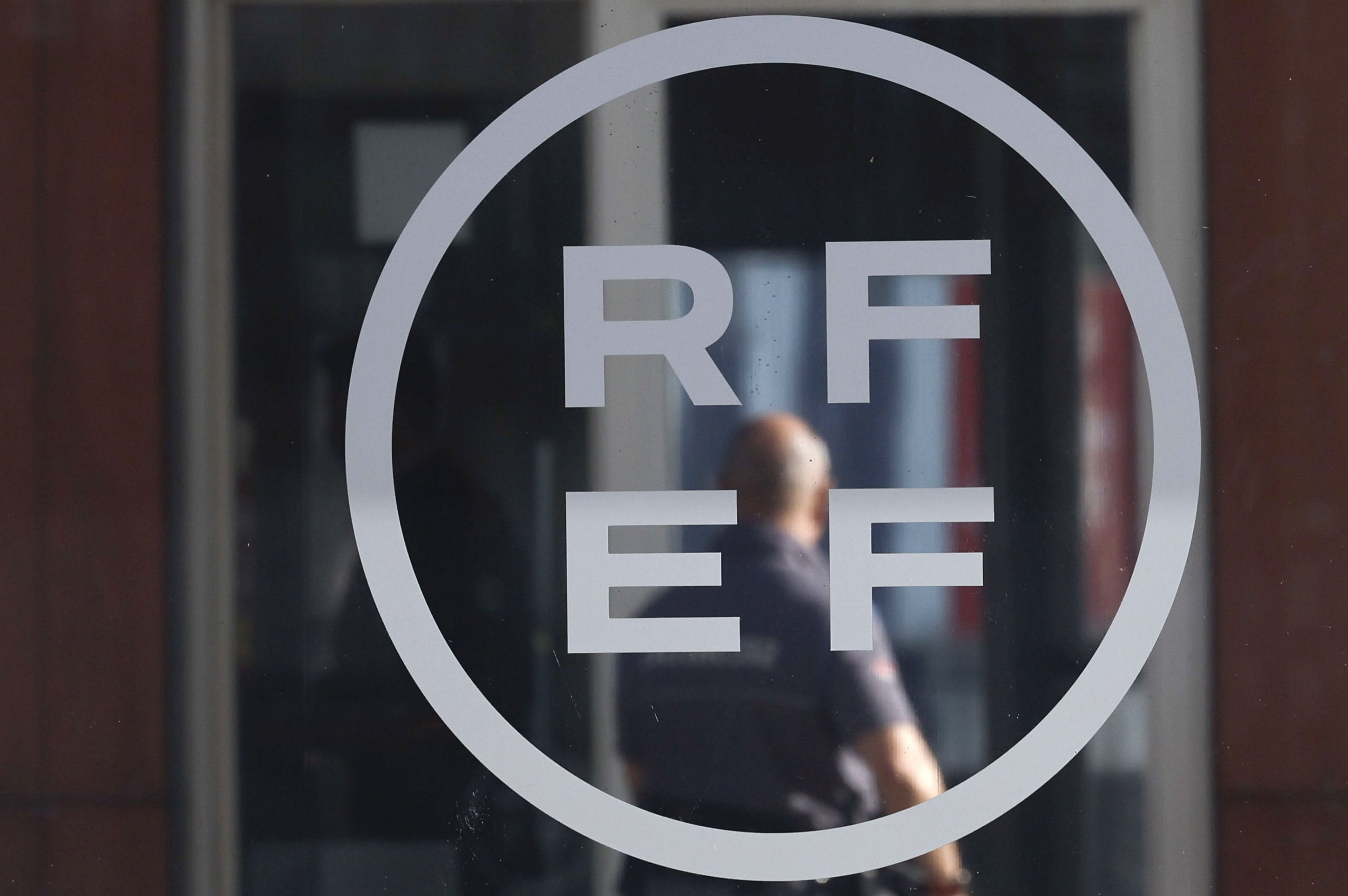 The Spanish Royal Football Federation (RFEF) logo outside its headquarters, Madrid, Spain, Aug. 25, 2023. (EPA Photo)