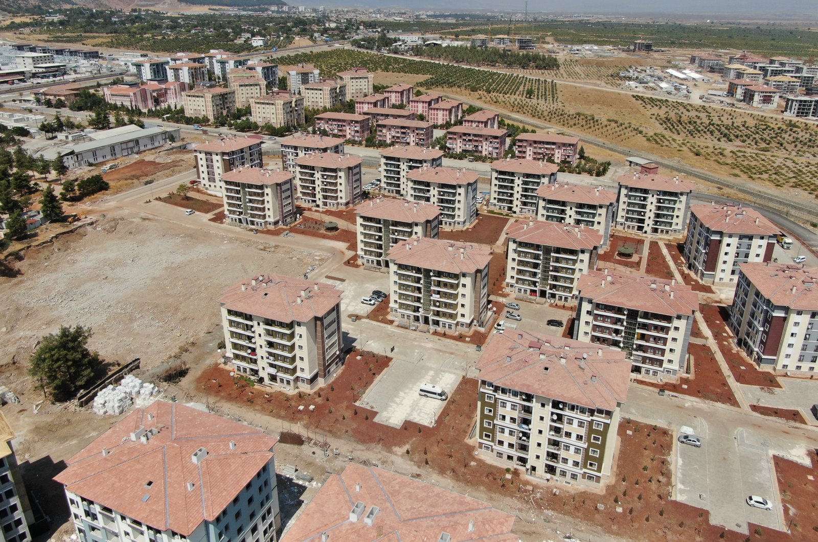 Aerial view of newly constructed permanent housing units in Islahiye district of Gaziantep, southeastern Türkiye, Aug. 20, 2023. (AA Photo)